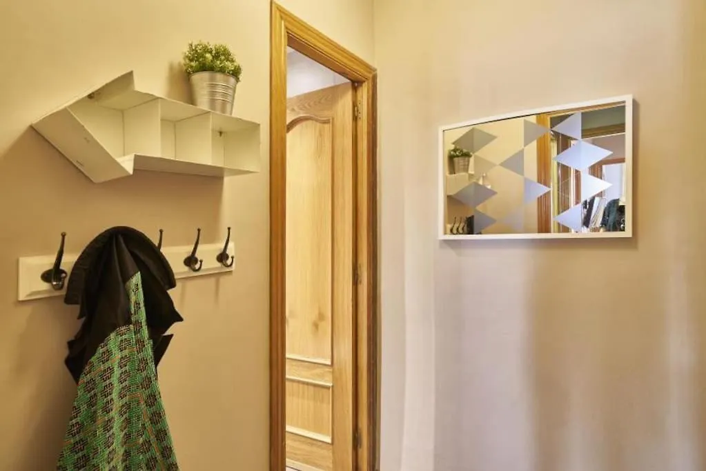 Bebarceloner Sants Apartments- 3 Bedroom Apartment Barcelona