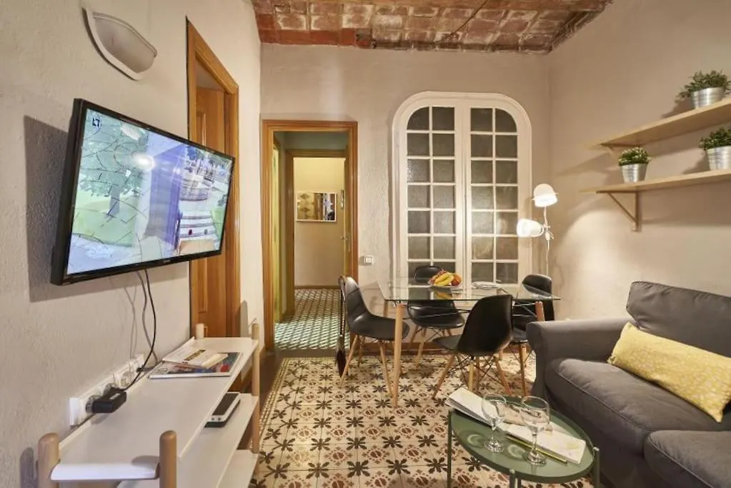 Apartment Bebarceloner Sants Apartments- 3 Bedroom