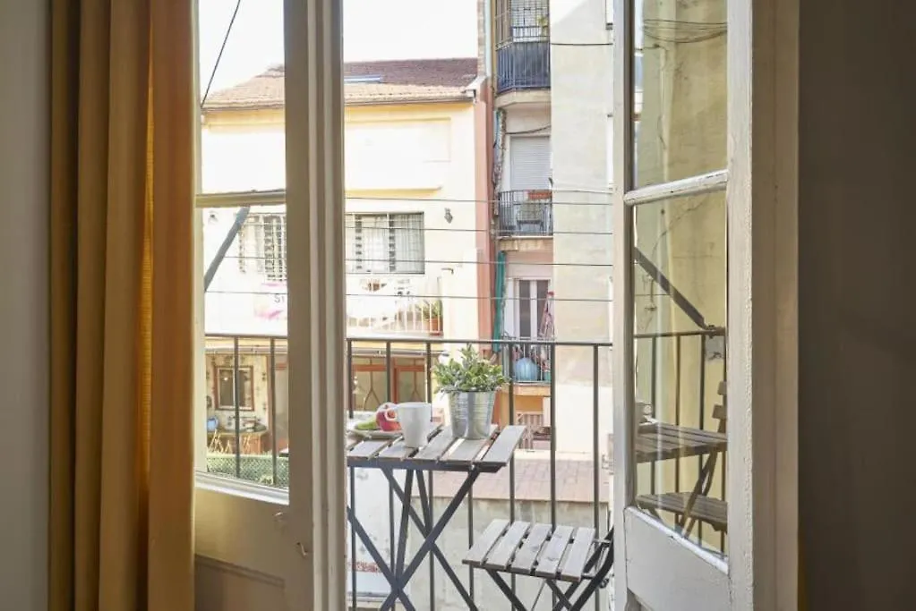 Apartment Bebarceloner Sants Apartments- 3 Bedroom